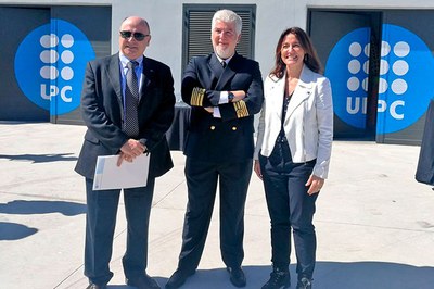 Gabriel Bugeda, Agustí Martín i Mercè Conesa, durant la inauguració de les noves instal·lacions de l'FNB a l'Espai Vela